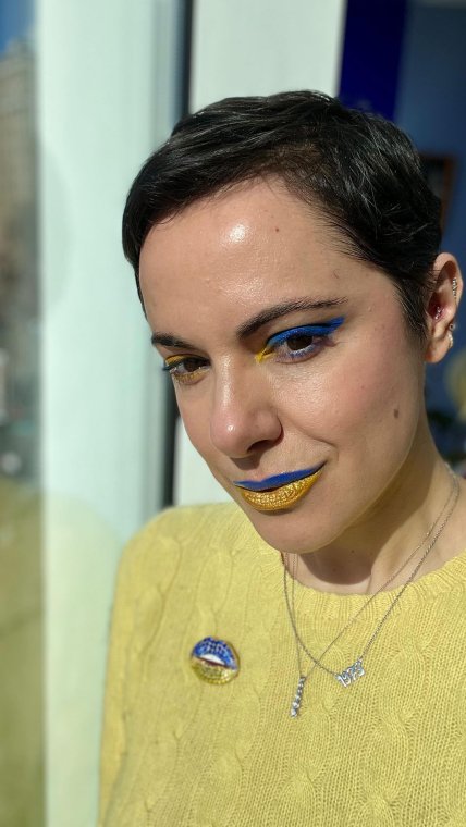 лола гусман