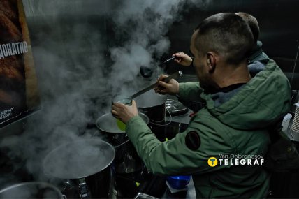 Київ Оболонь фудтрак пункт незламності