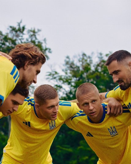 Футболісти збірної України у новій формі