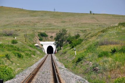 Лутугинський тунель