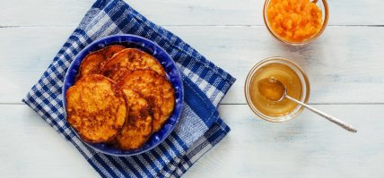 Вкусные и пышные тыквенные оладьи