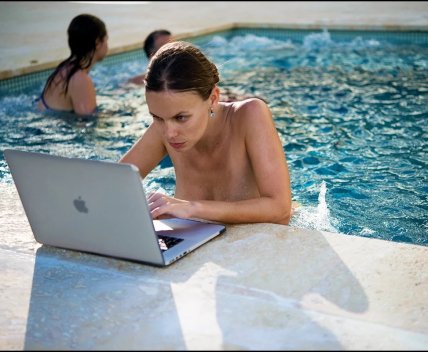 Якимова у басейні