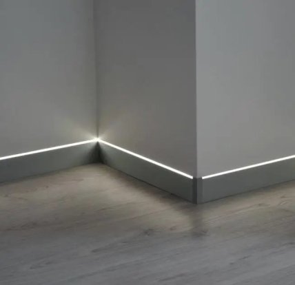 Плинтус с контурной LED-подсветкой