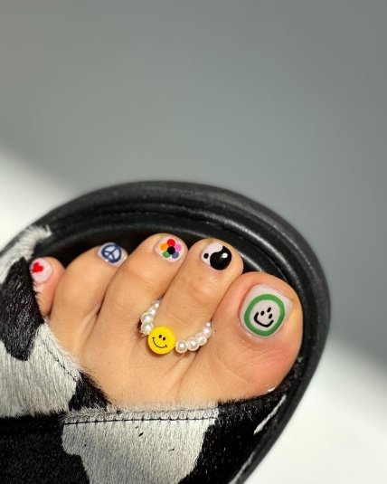 Летний педикюр