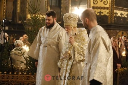 Богослужения во Владимирском кафедральном соборе