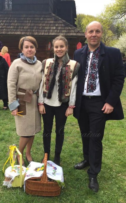 Андрій Парубій дружина уляна дочка Ярина