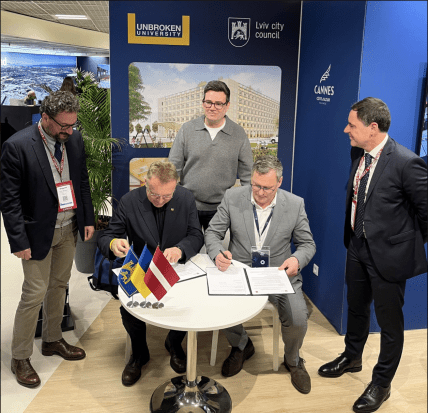 Садовий у Каннах