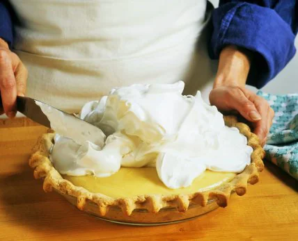 Масляный крем для торта: ТОП-5 рецептов