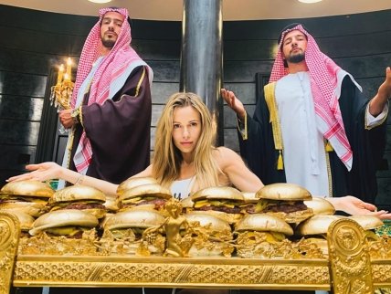 Эскортницы фильм 2022