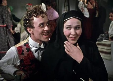 Алфимова в фильме "За двумя зайцами"