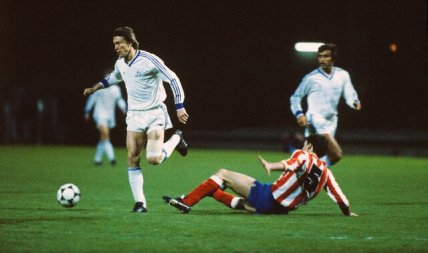 Олег Блохін у матчі проти Атлетико