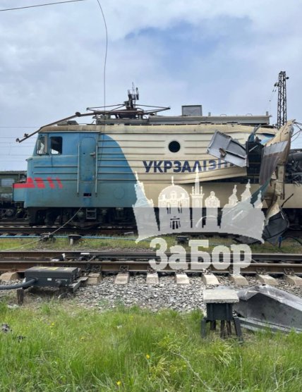 Поезд в Запорожье после атаки России 22 апреля