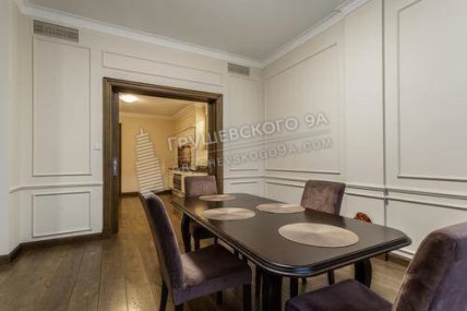 Квартира на Грушевського, 9А