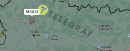 Самолет пролетел по Украине