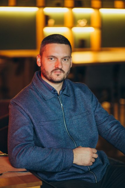 Як виглядає нардеп Дмитро Слинько