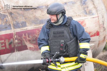 Наслідки удару по АЗС у Запоріжжі