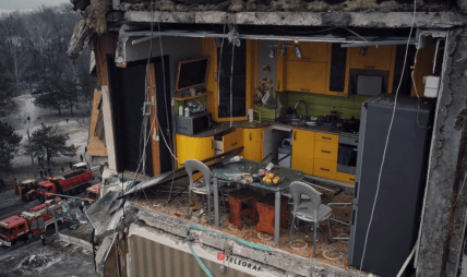 Разбитая кухня в многоэтажке Днепра — фото Ян Доброносов