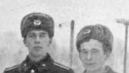 Сирський у юності