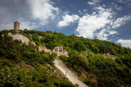 Лядовський Усікновенський скельний чоловічий монастир у Вінницькій області