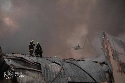 Росія атакувала Київ 5.08.2026, на місцях працюють рятувальники
