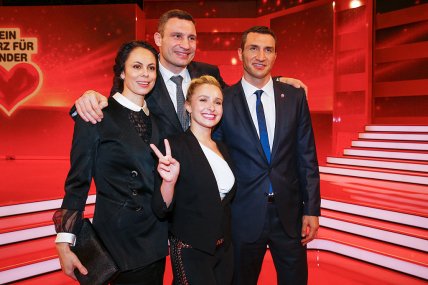 Виталий и Владимир Кличко, Хайден Панеттьери и Наталья Егорова