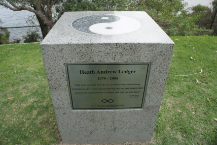 Хіт Леджер могила