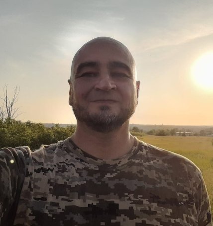 Артем Полежака