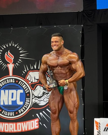 Каду Сантос 11 разів перемагав на турнірах у Бразилії