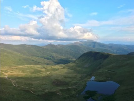 Гора Драгобрат у Карпатах