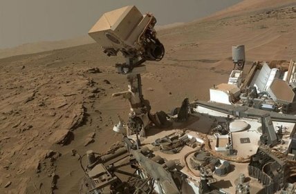 Роверу Curiosity удалось сделать около сотни фото на Марсе