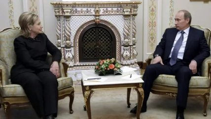 Хіларі Клінтон та Володимир Путін