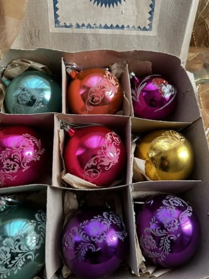 продукція Теребовлянської фабрики ялинкових прикрас