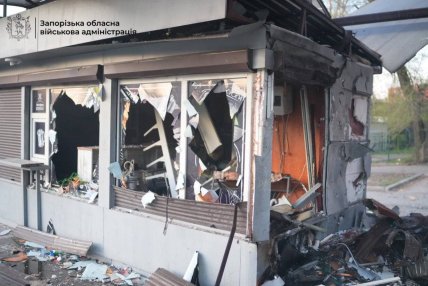 Росія вдарила по зупинці у Запоріжжі