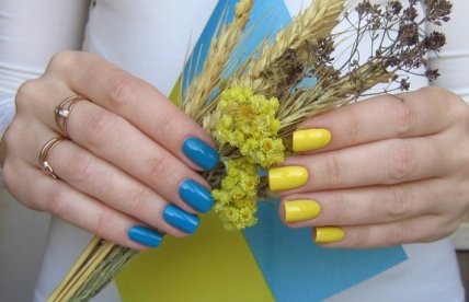 Модный маникюр на осень 2022