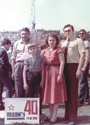 Віктор та Людмила Янукович у молодості