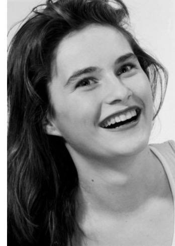 Меланія Трамп в юності