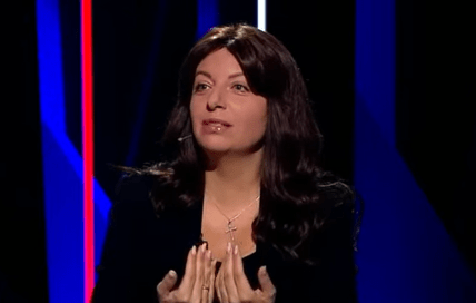 Маргарита Симоньян перука