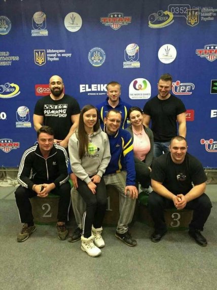 Артур Олейник