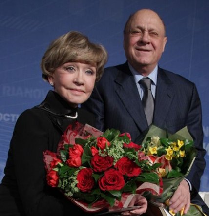 Віра Алентова чоловік Володимир Меньшов