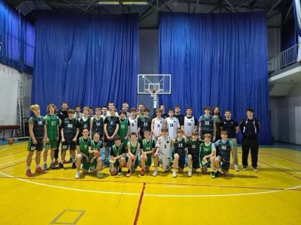 зустріч із юними баскетболістами