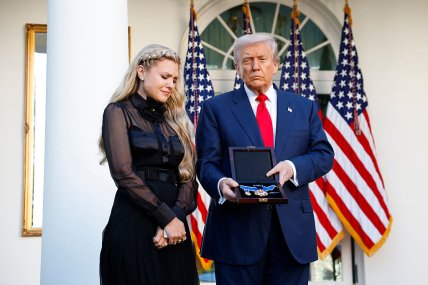 Трамп, Эрика Кирк фото