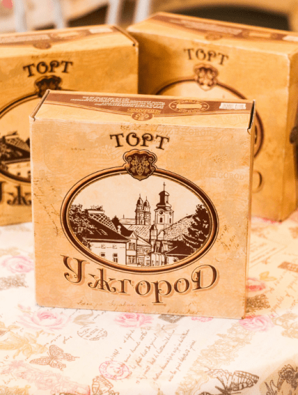 Коробка торта "Ужгород"