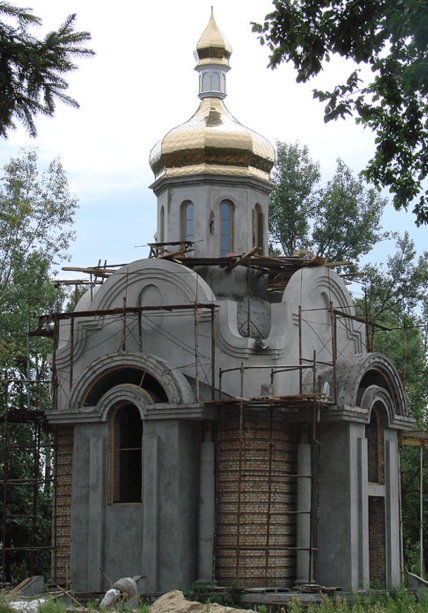 Каплиця на території особняка Порошенка