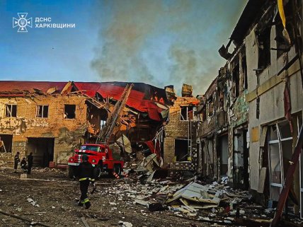 Наслідки удару РФ по вокзалу у місті Лозова 5.08.2025