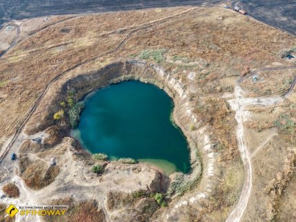 Солоне озеро в Харківській області
