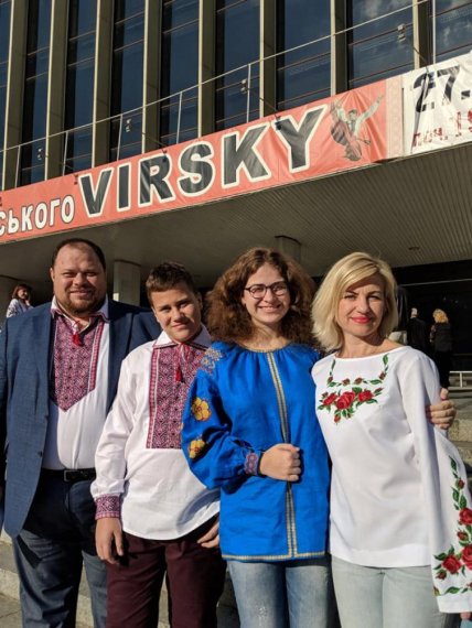 марина стефанчук з дітьми і чоловік руслан стефанчук