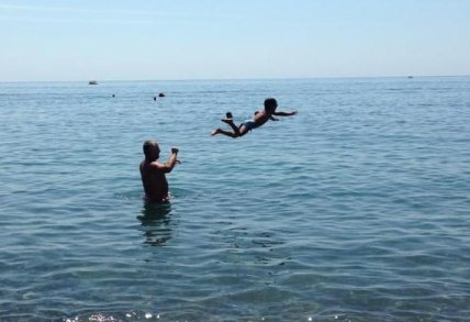 Летний отдых с Яной Клочковой: крымские пляжи и полезная галька (фото) - изображение №2