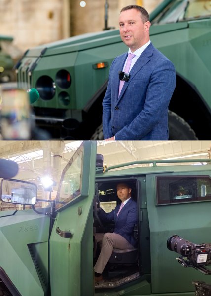 Керівник Ukrainian Armor Владислав Бельбас під час демонстрації "Новатор 2С"