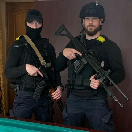 Йому йде військова форма