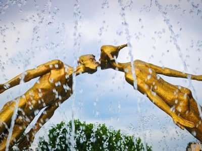 Пам'ятник закоханим в Харкові